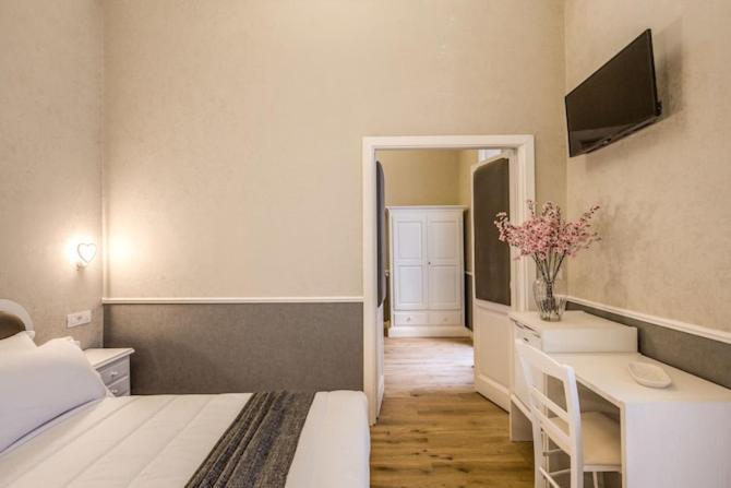 Готель Smart Lux Roma Veneto Екстер'єр фото