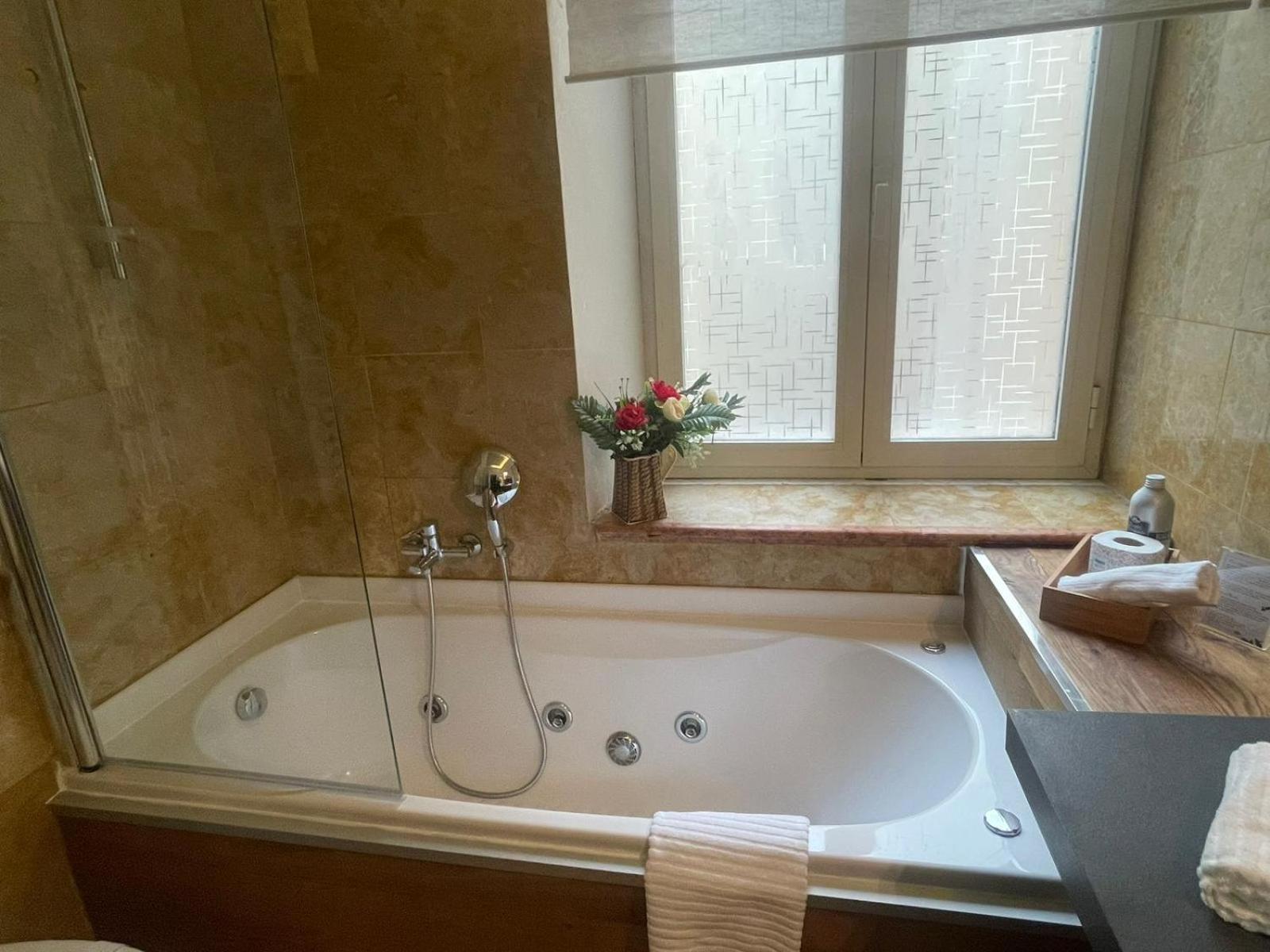 Готель Smart Lux Roma Veneto Екстер'єр фото